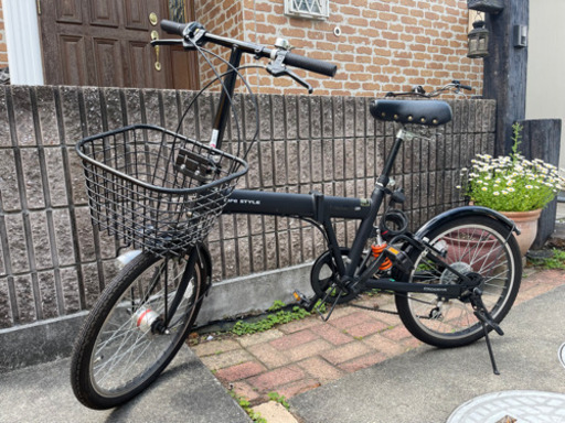 折りたたみ自転車　20インチ　６段変速