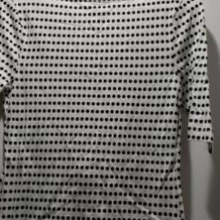 OLD NAVY ドット柄カットソーの画像