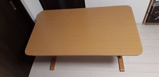 ダイニングテーブル　4人掛け回転イスセット　ニトリ