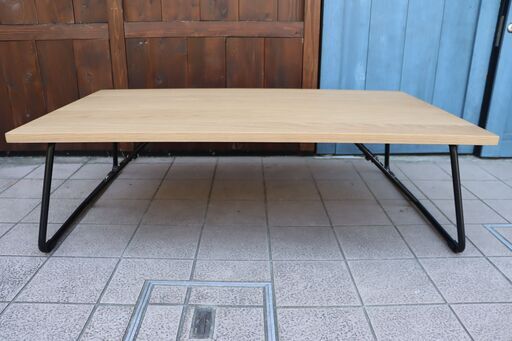 無印良品(MUJI)の人気のオーク材 折りたたみローテーブルです！ナチュラルな雰囲気のフォールディングテーブルは来客用などにもおススメ