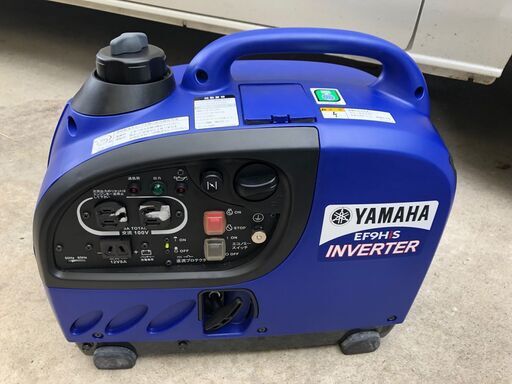 ヤマハ 防音型 インバータ発電機 EF9HiS 0.9kVA [50Hz/60Hz] 直流12V-8A付 充電コード標準装備