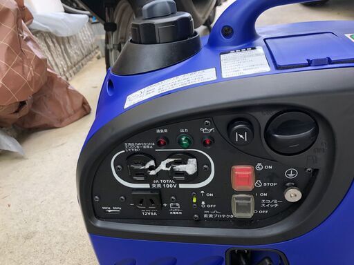 ヤマハ 防音型 インバータ発電機 EF9HiS 0.9kVA [50Hz/60Hz] 直流12V-8A付 充電コード標準装備