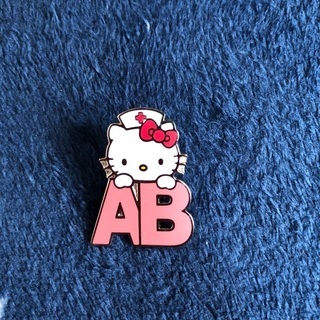 AB型キティちゃんピンバッチ差し上げます