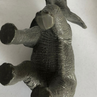 エレファント 像 置物 プロップの画像