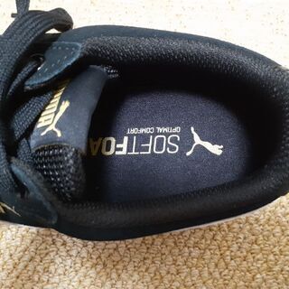 未使用　プーマ　ビッキー　スウェード 厚底スニーカー  24.5cmの画像