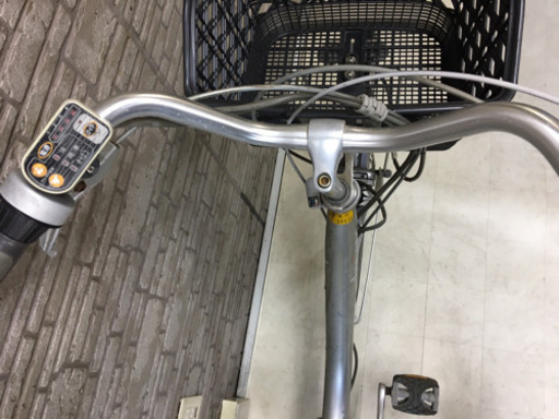 東京23区配達無料　新基準　ブリヂストン　アシスタ　8.1Ah リチウム 電動自転車☆中古☆BS☆26