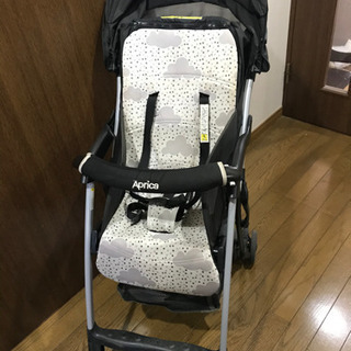 Aprica マジカルエアー スカイグレー　売ります