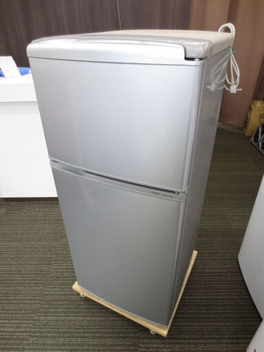 商談中■アクア　2ドア冷蔵庫　109Ｌ　AQR-111B　A
