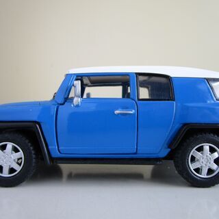 トヨタ　FJクルーザー　ブルー ミニカー