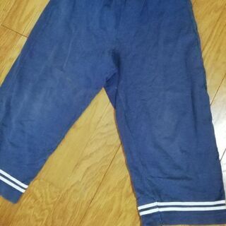 使用感有★KP 2本ラインパンツ　140の画像