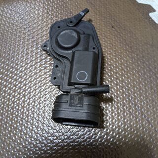 【再値下げ超希少！！！スカイライン34セダン純正ドアロック4枚分】の画像