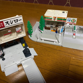 GW中の受け渡し可能　トミカ コース　お店セット　スシロー　オートバックス　エネオス　セブンイレブンの画像