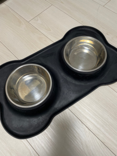 ペット用　ご飯入れ　フードボール