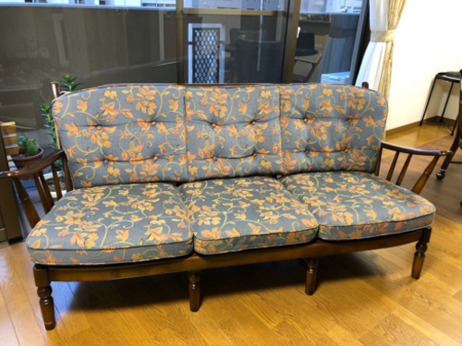 中古 Karimoku カリモク コロニアル 3人掛け ソファ