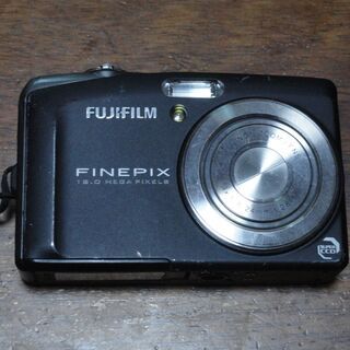 無料＊引き取り限定＊　一眼レフコンパクトタイプ　FUJIFILM...