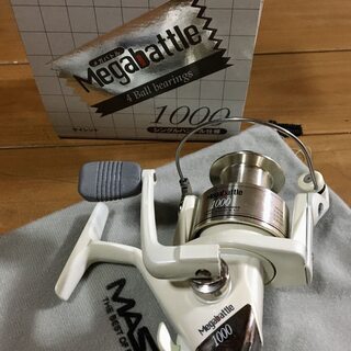 （未使用）スピニングリール　Megabattle1000