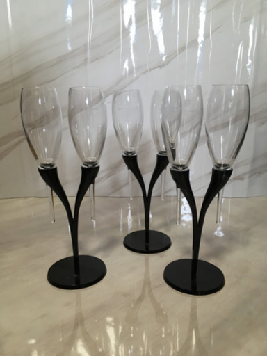 販売終了　モ・エ・エシャンドン グラススタンド3脚