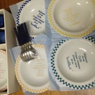 お皿　カップ　スプーン　5組