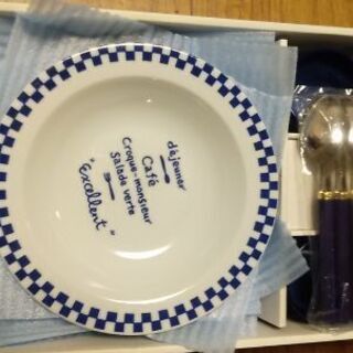 お皿　カップ　スプーン　5組の画像