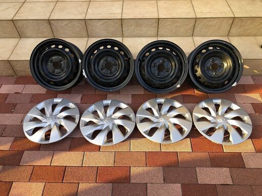 トヨタ 14インチスチールホイール+ホイールキャップ ヴィッツ