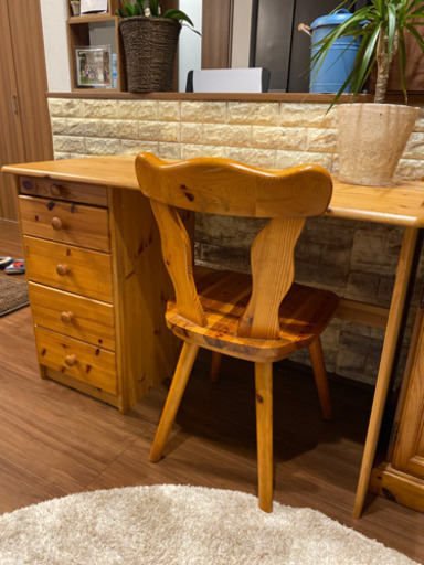 カントリー家具　テーブル　椅子