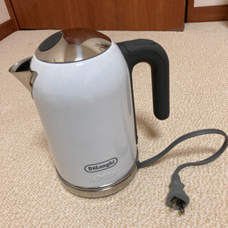 デロンギ　電気ケトル　電気ポット
