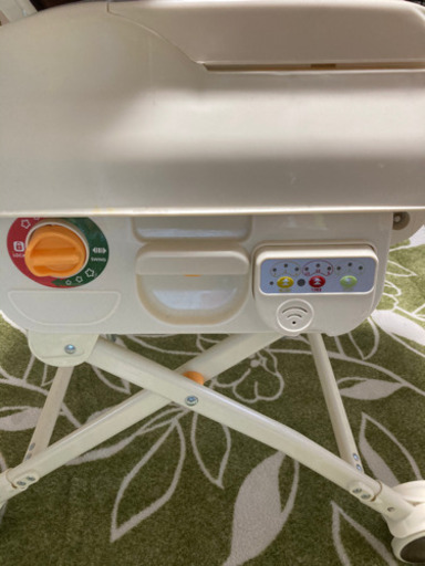 ベビー電動ハイローラック