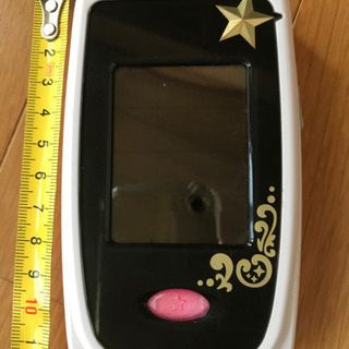 『アイカツ（バンダイ製）』スマートフォンのような形のオモチャになります。の画像