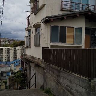 兵庫県神戸市垂水区塩屋台1-1-9 角地二階建て一軒家車庫有！ - 賃貸（マンション/一戸建て）