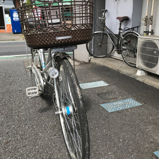 シルバー色