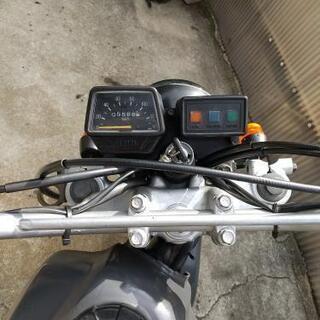 ヤマハ TW200 2JL 4CS ノーマル グレーの画像