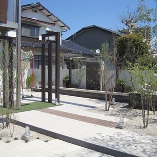 急募！！外構工事作業員急募！！　　外構エクステリアの現場作業員募集！！　～40歳・学歴不問の画像