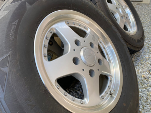 ランクル スタッドレス ブリザック 275/65R17 ホイール、ホイールナット付