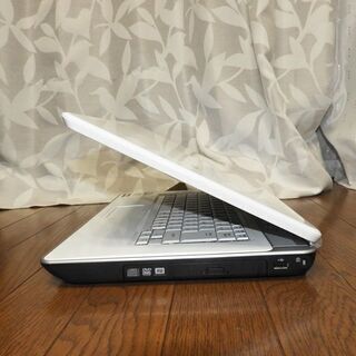 【格安】NEC LAvie ホワイト起動もんだいなし、エクセル、ワード使えますの画像