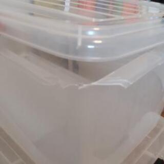 【お相手決まっています】衣装ケース×3(損傷あり、形状不揃い)の画像