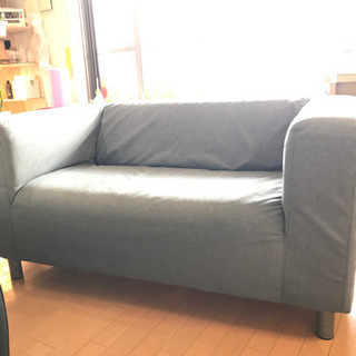 IKEA 2人掛けソファの画像