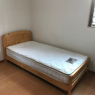 シングルベッド　マットレス付　オークルの画像