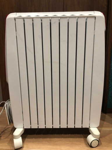 【中古品】デロンギ　オイルヒーター