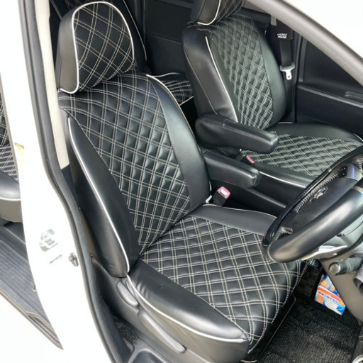 ヴォクシー　シートカバー