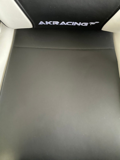 akracing 美品 ゲーミングチェア  引き取り希望 保証書有り  ★諸事情により連絡は5月6日の夜以降となります★