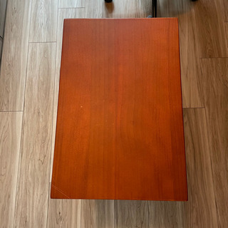 サイドテーブルの画像