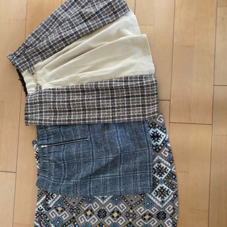 秋冬スカート　３枚セットの画像