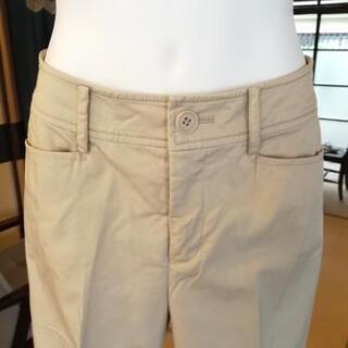 UNIQLO クロップドパンツ　レディース7号の画像