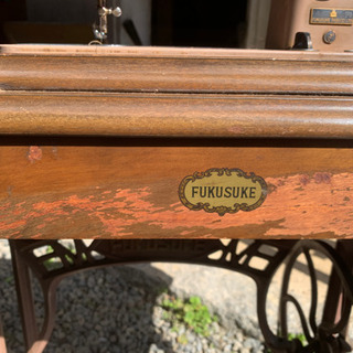 【値下げ！】アンティークなミシンの画像