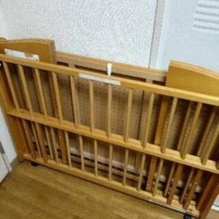 【早い者勝ち！】メリー付ベビーベッド☆高級品の画像