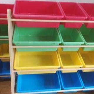 取引終了　おもちゃ棚の画像