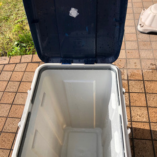 ごみ箱 ２個の画像