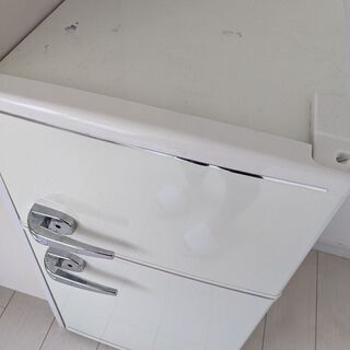 2ドアレトロ冷凍/冷蔵庫 85L レトロデザインの画像