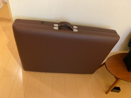 折りたたみマッサージベッド