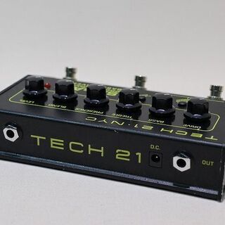 【苫小牧バナナ】動作品 TECH21 SANSAMP PROGRAMMABLE BASS DRIVER DI サンズアンプ ベースドライバー 本体♪の画像